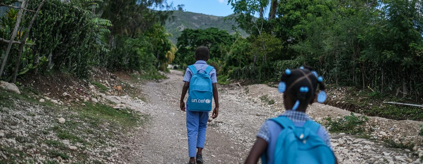 On estime qu'un million d'enfants ne sont pas scolarisés en Haïti en raison de l'insécurité et d'autres facteurs.
