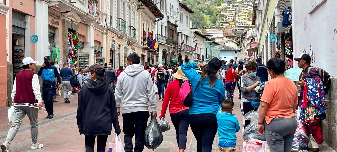 Con aproximadamente medio millón de ciudadanos venezolanos, Ecuador es hogar de la tercera población migrante venezolana más grande del mundo.