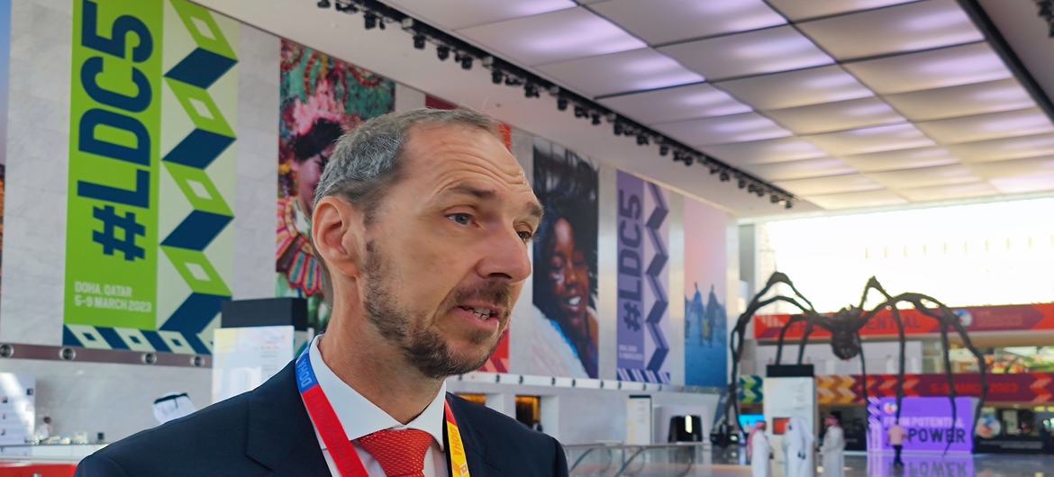 O representante da ONU em São Tomé e Príncipe, Eric Overvest, esteve na semana de eventos em Doha, Catar