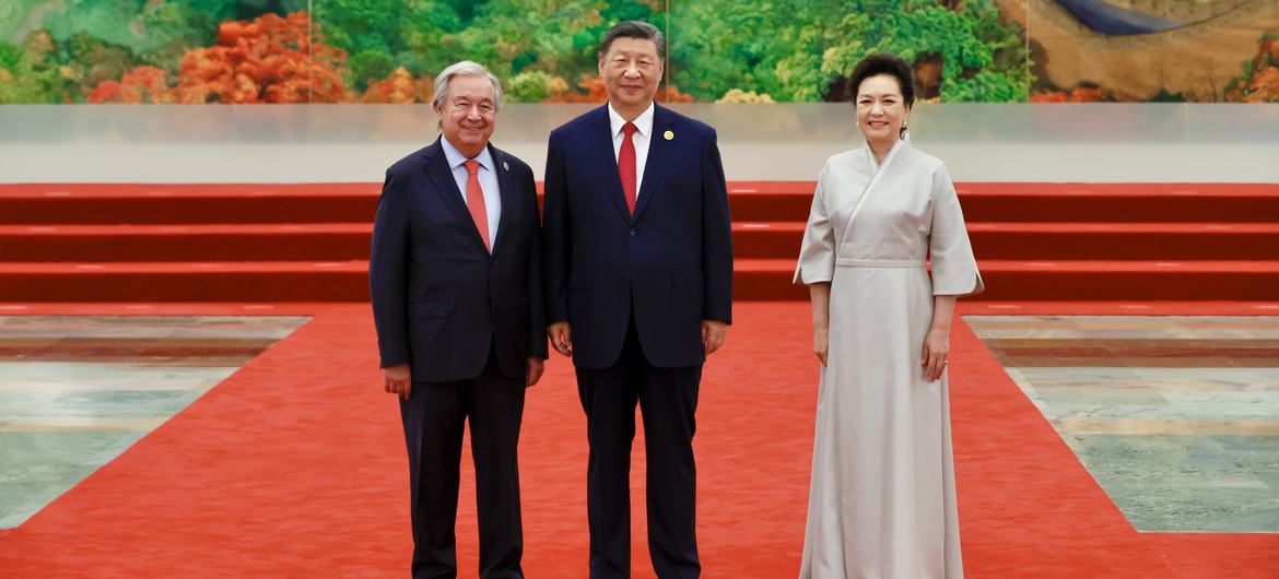 UN Secretary-General António Guterres with Chinese President Xi Jinping and his wife, Peng Liyuan, at the 2024 Forum on China-African Cooperation in Beijing.