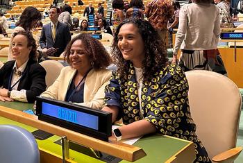 Ministra brasileira da Igualdade Racial, Anielle Franco (a primeira à direita) no Fórum Permanente de Afrodescendentes da ONU