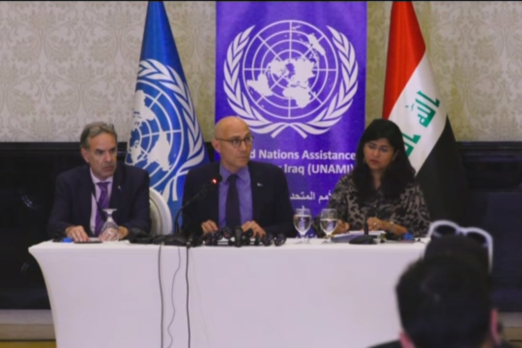 المفوض السامي للأمم المتحدة لحقوق الإنسان فولكر تورك في مؤتمر صحفي خلال زيارته للعراق.