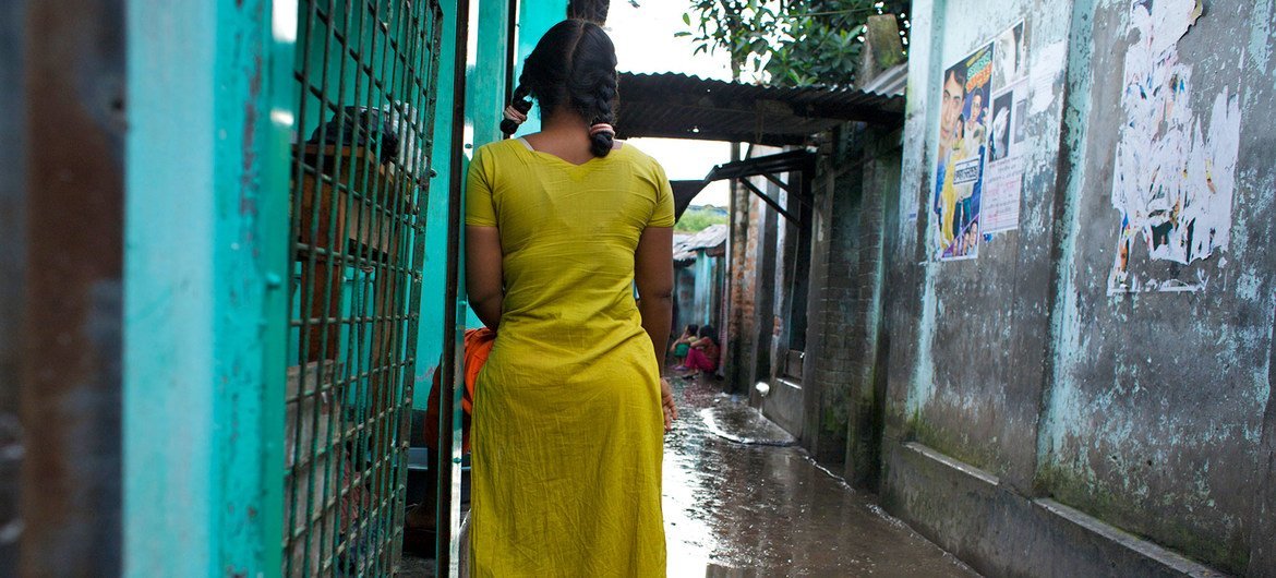 Les enfants et les femmes sont particulièrement vulnérables au trafic de personnes.