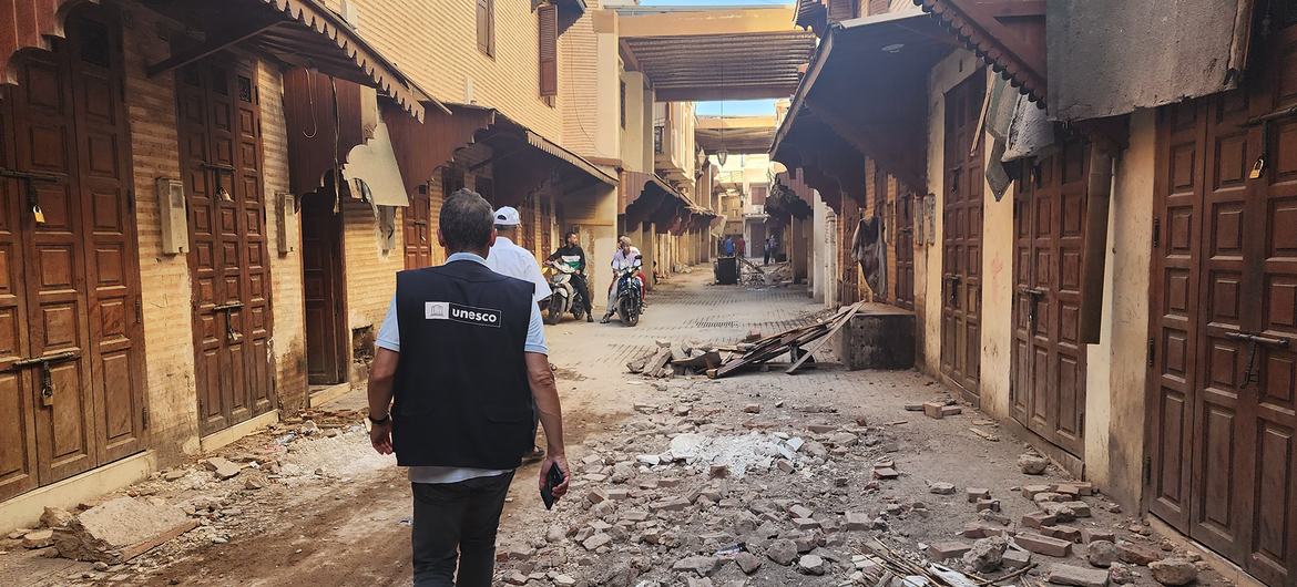 Unesco pede planejamento imediato da segunda fase de resgate, que incluirá a reconstrução de escolas e bens culturais afetados pelo terremoto Unesco pede planejamento imediato da segunda fase de resgate, que incluirá a reconstrução de escolas e bens culturais afetados pelo terremoto