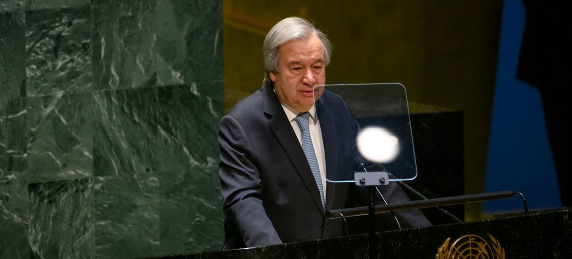 Generalsekretär António Guterres spricht bei der hochrangigen Veranstaltung der UN-Generalversammlung zum Gedenken an den Internationalen Tag zur Bekämpfung von Islamophobie.