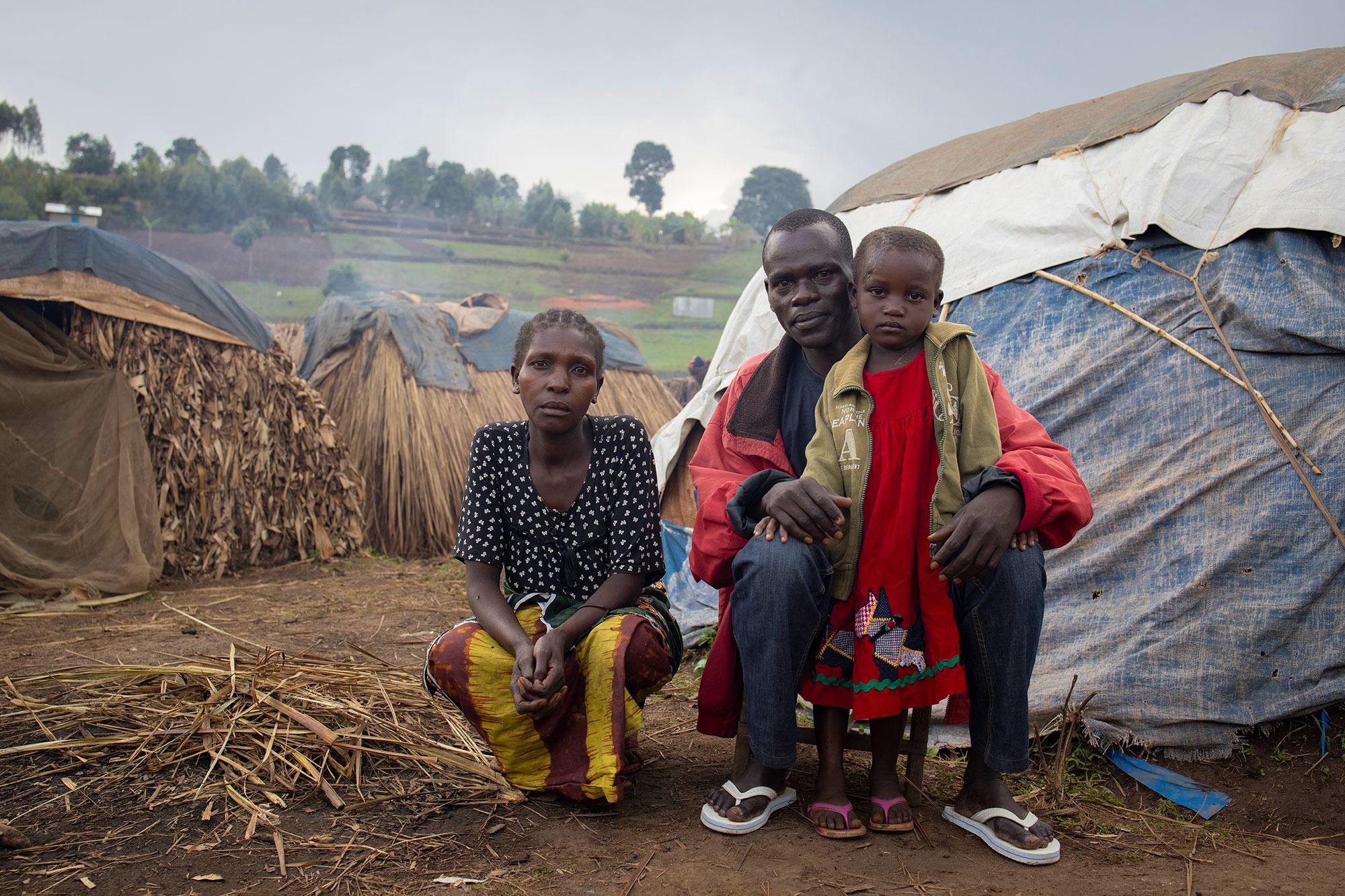 تعيش عائلة نازحة الآن في مخيم مؤقت في بلين سافو في جمهورية الكونغو الديمقراطية.