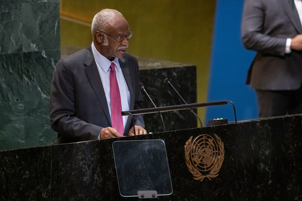 فيليمون يانغ، رئيس الدورة التاسعة والسبعين للجمعية العامة United Nations ، يلقي كلمة افتتاح الدورة التاسعة والستين للجنة المعنية بوضع المرأة في عام 2025.