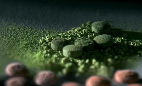 Drug traffickers running routes through war zones, top UN official warns