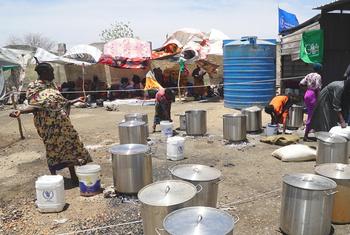 सूडान में आगामी महीनों में 20 लाख से अधिक लोगों के भूख के गर्त में फिसलने की आशंका है.