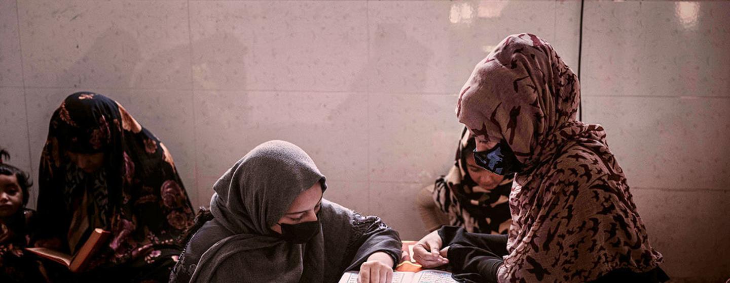 En Afghanistan, les filles et les femmes n'ont pas accès à l'enseignement secondaire depuis la prise du pouvoir par les Talibans.