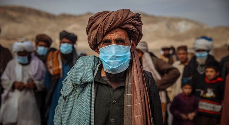 ہرات کے ان خاندانوں سمیت افغانستان میں پچاس لاکھ سے زیادہ افراد اندورنِ ملک دربدر ہوئے ہیں۔
