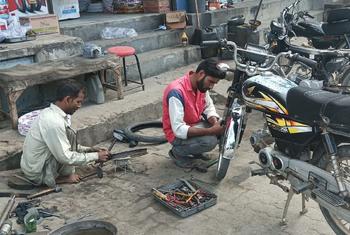 Trabajador informal en Pakistán.