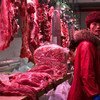 Un stand de viande dans un marché à Beijing, en Chine.