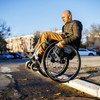 Dmitry Kuzuk milite pour les droits des personnes handicapées en Moldavie.