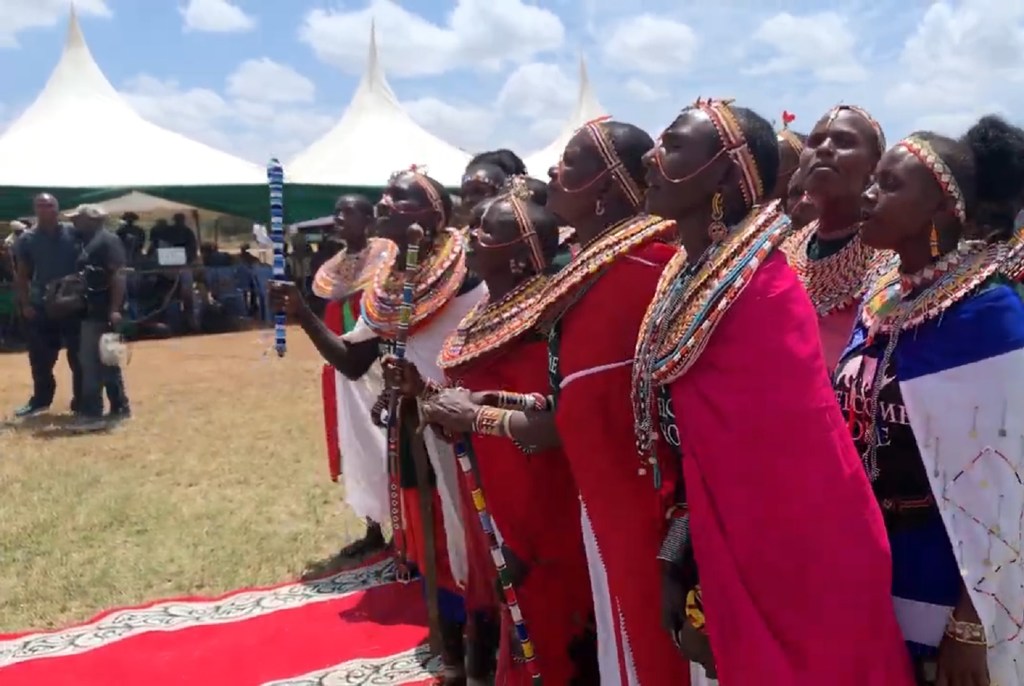 Jamii za wafugaji nchini Kenya aghalabu bado zinaendeleza mila potofu ya ukeketaji na tamaduni huo umekita mizizi lakini UNFPA na wadau wake wanaendelea kupinga na kuelimisha jamii hao kuondokana na mila hizo potofu.