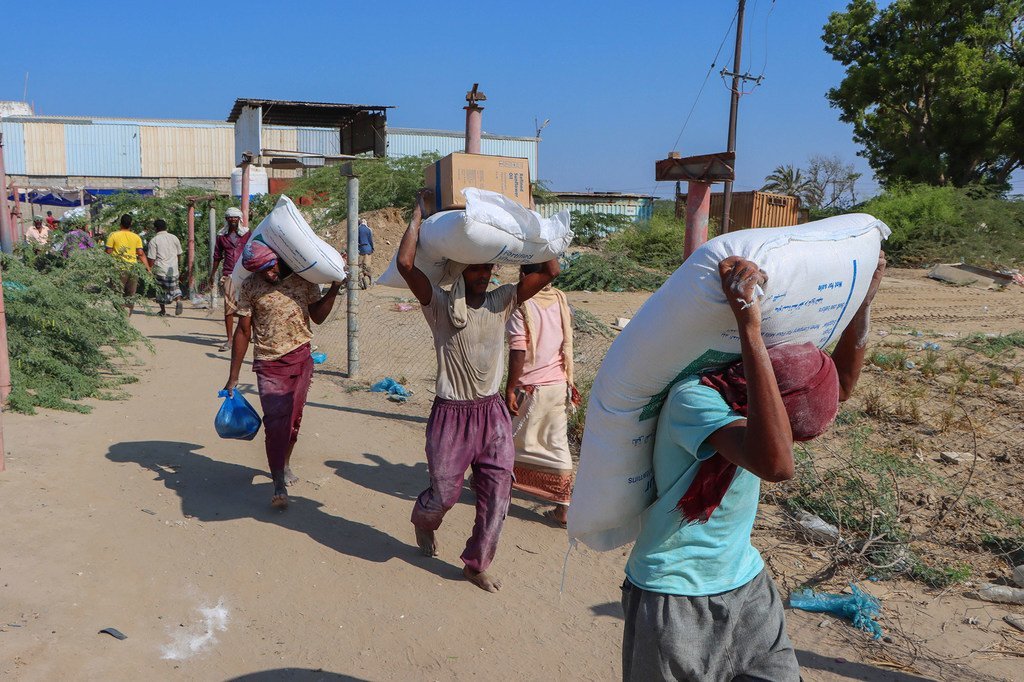 Des sacs de farine distribués à des familles vulnérables à Abyan, au Yémen (photo d'archives).