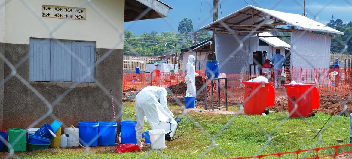 Uganda, Ebola salgınının sona erdiğini ilan etti.