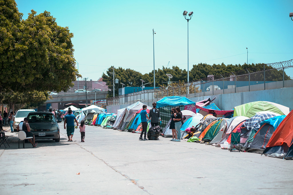 El paso fronterizo peatonal PedWest en Tijuana, México.