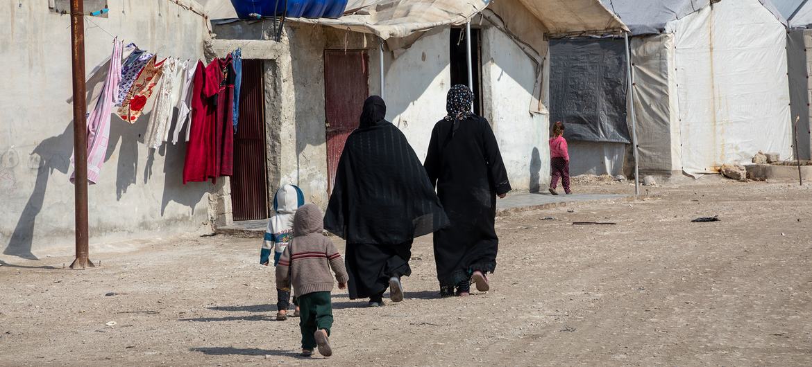 مخيم المحمدية للنازحين داخليا بالقرب من جنديرس، في شمال غرب سوريا.