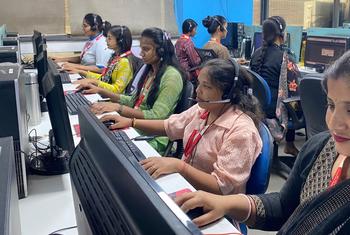 हेल्पलाइन 15400 ऐसे किसी भी व्यक्ति को सही जानकारी और चिकित्सीय मार्गदर्शन प्रदान करती है, जिसे रेबीज़ फैलाने वाले किसी जानवर ने काटा हो.