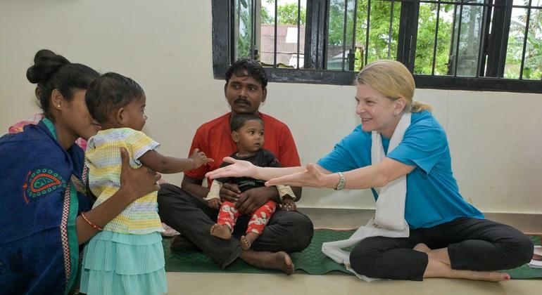 Representatives of UNICEF in India, Cythia McFree and UNICEF Regional Advisor (CAP) Mortha Mort, with a mother and her child at the Anganwadi center of the tea estate of Dibrugarh. Representatives of UNICEF in India, Cythia McFree and UNICEF Regional Advisor (CAP) Mortha Mort, with a mother and her child at the Anganwadi center of the tea estate of Dibrugarh.
