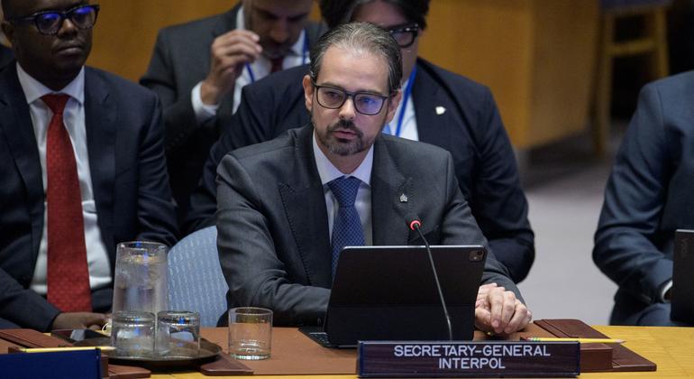 فالديسي أوركيزا، الأمين العام لمنظمة الشرطة الجنائية الدولية (الإنتربول)، يلقي كلمة في المناقشة المفتوحة التي عقدها مجلس الأمن بشأن صيانة السلم والأمن الدوليين.