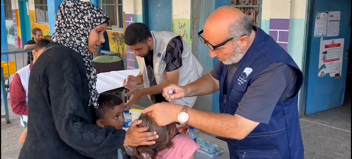 В Газе вакцинировали около 90 процентов детей в возрасте до 10 лет.