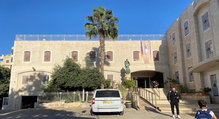 مدرسة في القدس الشرقية يرتادها طلاب فلسطينيون.