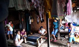 El alto endeudamiento de los países pobres genera aún más pobreza.
