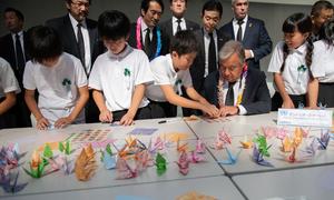 Le Secrétaire général de l'ONU en visite à Nagasaki, au Japon, en 2018. (archives)
