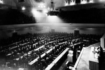 ब्रिटेन के लन्दन शहर में स्थित सैन्ट्रल हॉल में 10 जनवरी 1946 को यूएन महासभा का पहला सत्र आयोजित किया गया. (फ़ाइल)