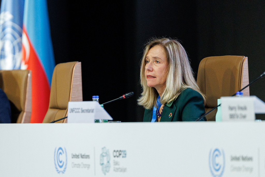 Celeste Saulo, Katibu Mkuu wa Shirika la Hali ya Hewa Duniani (WMO), akizungumza mezani wakati wa mkutano wa hali ya hewa wa COP29 huko Baku, Azerbaijan.