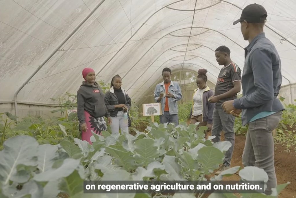 UNICEF Kenya imeunga mkono mradi wa vijana uitwao Empowering Kenyan Youth in Agribusiness and Nutrition (EKYAN) kuwawezesha vijana kwa mafunzo ya kilimo rejelevu.