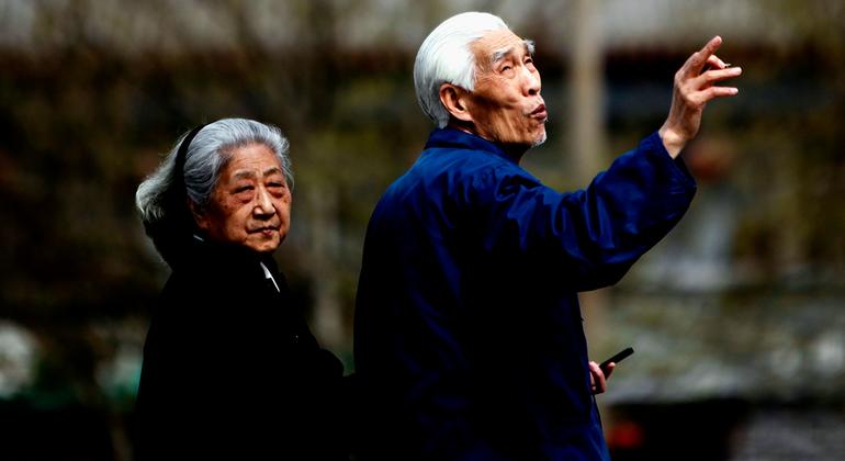 El envejecimiento de la población es una tendencia mundial definitoria de nuestro tiempo. Las personas viven más años y son más mayores que nunca.