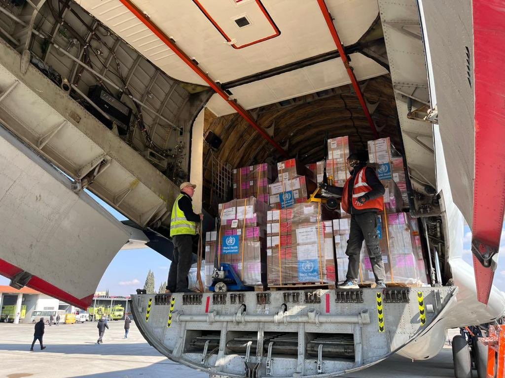 L'OMS envoie des fournitures médicales à la Syrie.