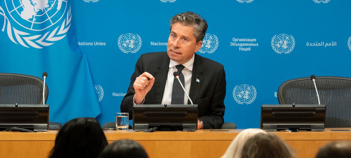 Tom Fletcher, Under-Secretary-General for Humanitarian Affairs and Emergency Relief Coordinator, briefs journalists at UN Headquarters, in New York.