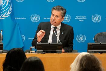 Tom Fletcher, Under-Secretary-General for Humanitarian Affairs and Emergency Relief Coordinator (UNOCHA), briefs journalists at UN Headquarters.