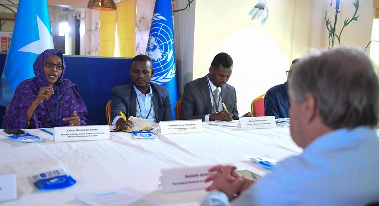 联合国秘书长古特雷斯在摩加迪沙会见了索马里民间社会组织的代表。