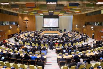 यूएन80 पहल पर महासभा की एक अनौपचारिक बैठक का दृश्य.