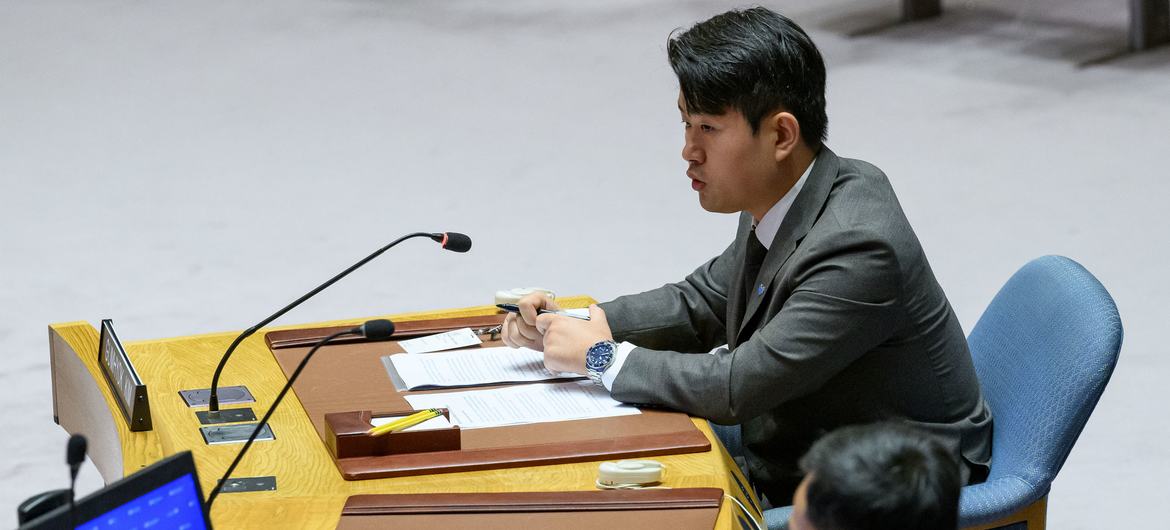 Gumhyok Kim, civil society representative, briefs the Security Council meeting on the situation in the Democratic People’s Republic of Korea.