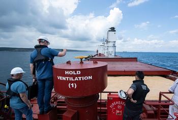 Le premier navire commercial transportant du grain dans le cadre de l'Initiative céréalière de la mer Noire.