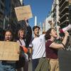 阿根廷年轻人参加气候变化抗议活动。（资料图）