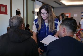 O Governo Federal brasileiro acolhe um voo transportando cidadãos repatriados