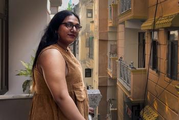27 वर्षीय ट्रांस महिला सोनाली को सहपाठियों की लगातार बदसलूकी के कारण स्कूल छोड़ना पड़ा.