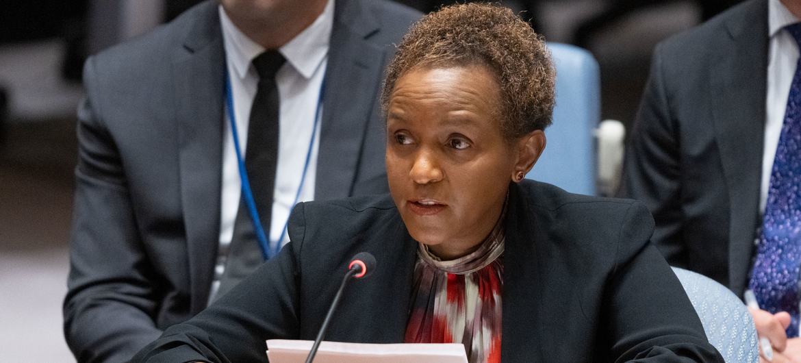 Joyce Msuya, Secrétaire générale adjointe par intérim aux affaires humanitaires et Coordonnatrice par intérim des secours d'urgence, informe le Conseil de sécurité de la situation au Yémen.