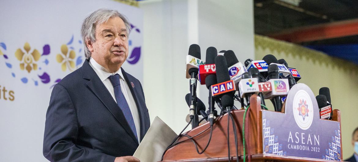 UN Secretary-General António Guterres speaks to reporters in Phnom Penh, as part of his activities in Cambodia for the 2022 ASEAN Summit.