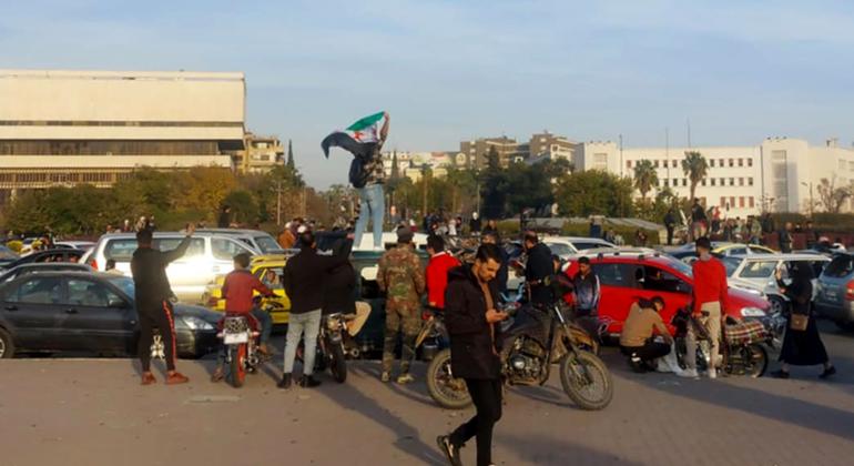 في ظل الاحتفالات في سوريا بسقوط نظام الأسد، الأمم المتحدة تحث الشعب السوري على “الوحدة ثم الوحدة ثم الوحدة”