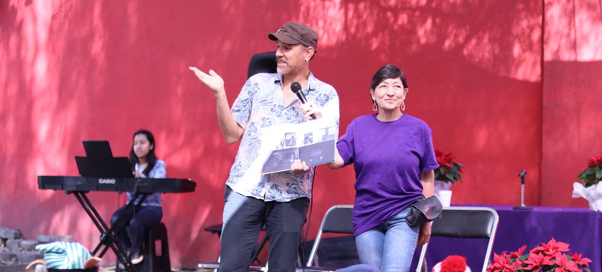 Carlos Díaz Consuegra durante la presentacióndel libro “Un Pulpo” 
