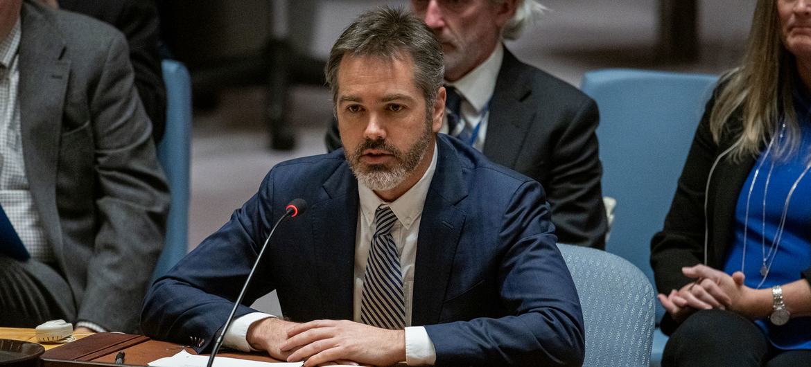 Christopher Lockyear, Secretary General of Médecins Sans Frontières, addresses the Security Council.