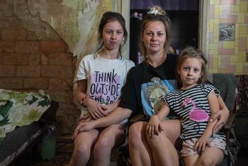 Дарья с дочерьми Полиной и Миланой. 